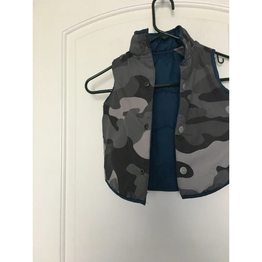 Oshkosh B'Gosh Puffer Vest Reversible Baby Boy Size 18 Months Multicolor